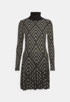 Desigual Geometric - Gebreide Jurk - Black 10 Desigual Geometric - Gebreide Jurk - Black -Desigual 06274a4172704d8a9b6c2cc975ba5dd0 scaled