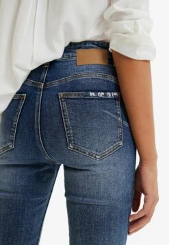 Desigual Rippedlim Push-Up - Slim Fit Jeans - Blue -Desigual 0cf867449c30425e856977bcdb89af9f