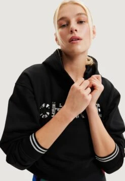 Desigual "Change" Patch Hoodie - Hoodie - Black -Desigual 124abd43bad9417ab8bd50a54b059d80