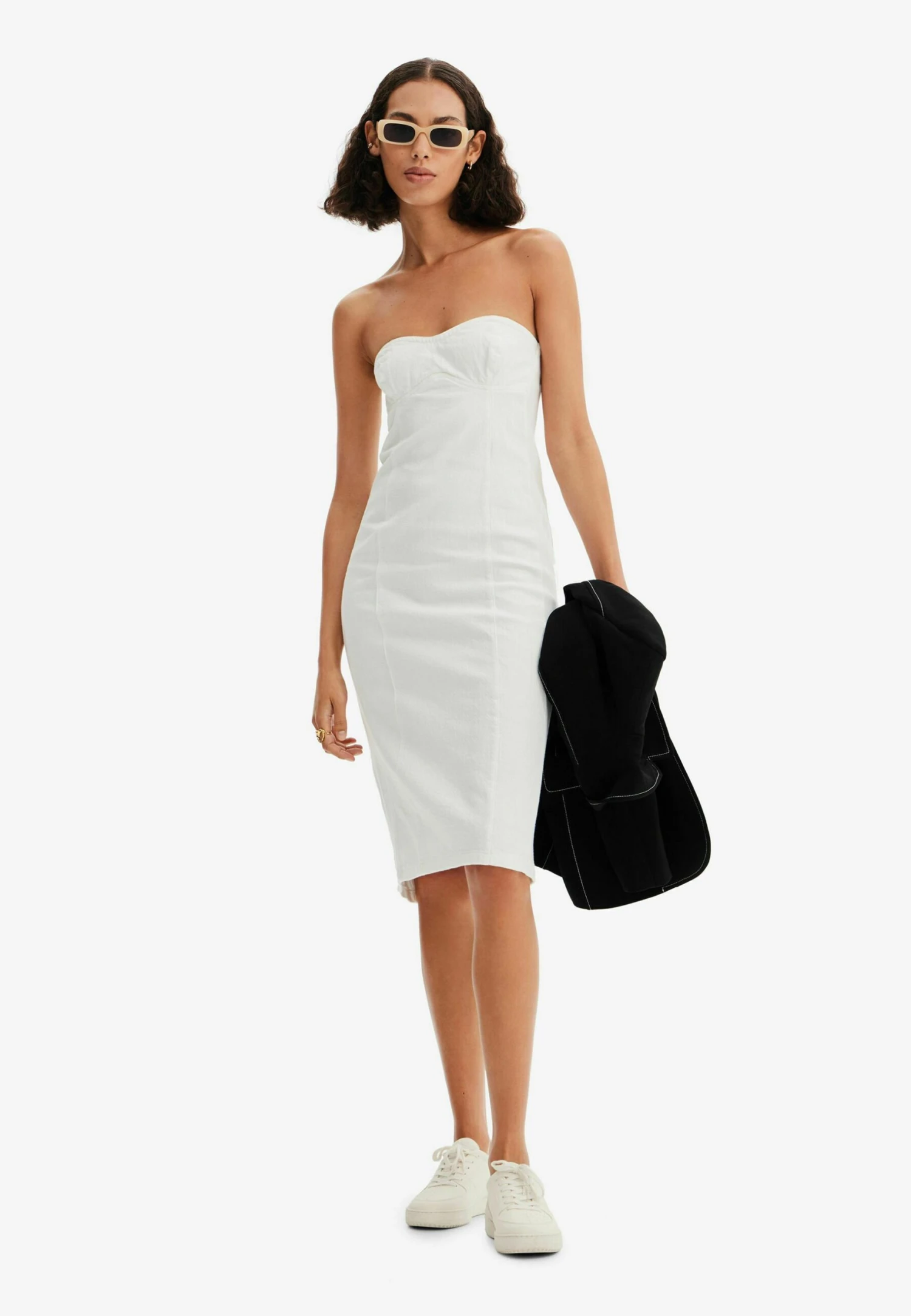 Desigual Textured Animal Print Bodysuit - Etui-Jurk - White 2 Desigual Textured Animal Print Bodysuit - Etui-Jurk - White - Afbeelding 2