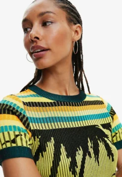 Desigual Knit Landskape - T-Shirt Print - Yellow -Desigual 181843adf5ac46fc8d8045794b8a5842 scaled