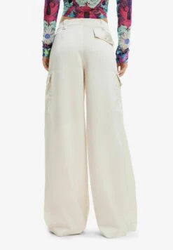 Desigual Wide Leg Satin Cargo - Cargobroek - White 7 Desigual Wide Leg Satin Cargo - Cargobroek - White -Desigual 18e00b02e18245ceaf9f2f275eb1d521