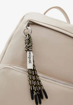 Desigual Midsize Half Logo - Rugzak - White -Desigual 1afe65548a2941f9b31807a5dc468b3f