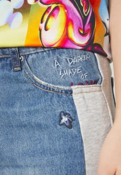 Desigual Lamar - Relaxed Fit Jeans - Denim Medium Wash 17 Desigual Lamar - Relaxed Fit Jeans - Denim Medium Wash -Desigual 1b136469a63c4ad9918e0a4a9ce49c0b scaled