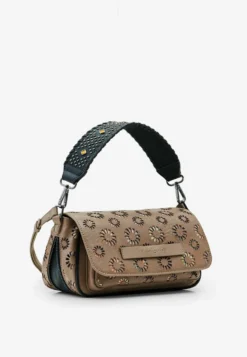 Desigual Midsize - Schoudertas - Brown 7 Desigual Midsize - Schoudertas - Brown -Desigual 1c979e2faf894beb869feeba81e6b26d scaled