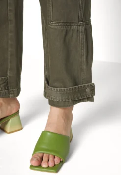 Desigual Denim Riga - Relaxed Fit Jeans - Khaki -Desigual 26734a02a71b471294a49273e22aac03 scaled