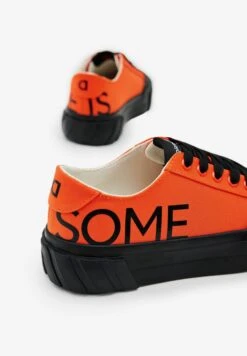 Desigual Life Is Awesome Platform - Sneakers Laag - Orange 9 Desigual Life Is Awesome Platform - Sneakers Laag - Orange -Desigual 2aac15b9283b4231a5545b92a9edba34