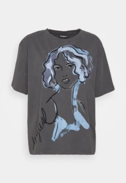 Desigual Mona - T-Shirt Print - Grey -Desigual 2f27e18f94f44ccb859fb5fbc223de06 scaled
