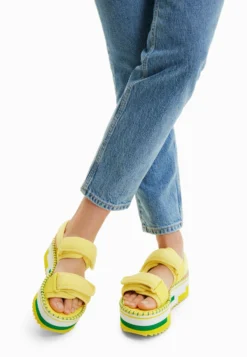 Desigual Xl Platform Sandals - Sandalen Met Plateauzool - Yellow