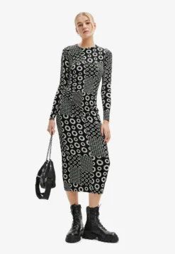Desigual Slim Patchwork Midi - Etui-Jurk - Black