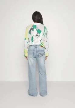 Desigual Smiley - Bootcut Jeans - Denim Medium Wash 10 Desigual Smiley - Bootcut Jeans - Denim Medium Wash -Desigual 398545a1388e459d9941987788617029