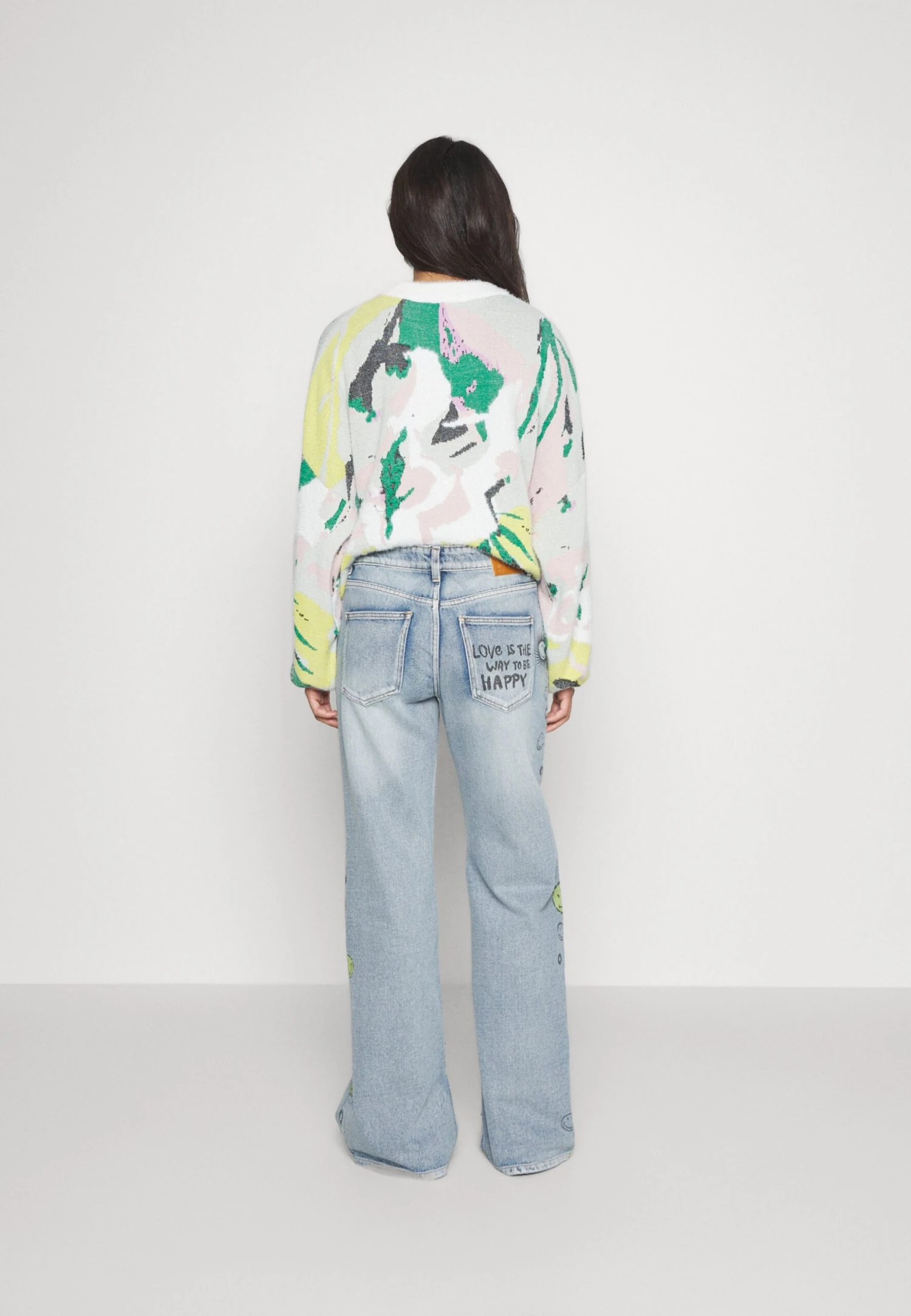 Desigual Smiley - Bootcut Jeans - Denim Medium Wash 4 Desigual Smiley - Bootcut Jeans - Denim Medium Wash - Afbeelding 4