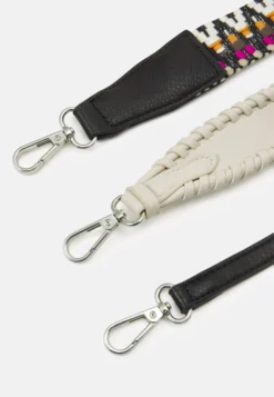 Desigual Bols Rigoberta Tromso - Schoudertas - Black -Desigual 4230877097f146ee85a46f4604495c86 scaled