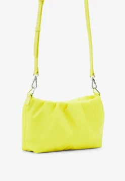 Desigual Midsize Crossbody With Trekking Strap - Handtas - Yellow -Desigual 43085fcfaa8b4dc28b1046754fec38fc scaled