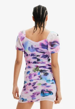 Desigual Arty Illustrationsweat - Etui-Jurk - Pink -Desigual 4b1db676232349478a4f73a1708c16fb scaled