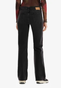 Desigual Bootcut Jeans - Black 8 Desigual Bootcut Jeans - Black -Desigual 4cba425e1bd742ecb32fa52392ae6df3 scaled