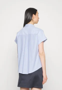 Desigual Cam Dara - Blouse - Celeste -Desigual 4d81bcfbdbff44d3affb271c1cdaaa55 scaled