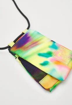 Desigual Mone Hawaiian Surf Sikan - Schoudertas - Tutti Frutti -Desigual 4e027cac410e4bdeacb2b61a995e9e04 scaled