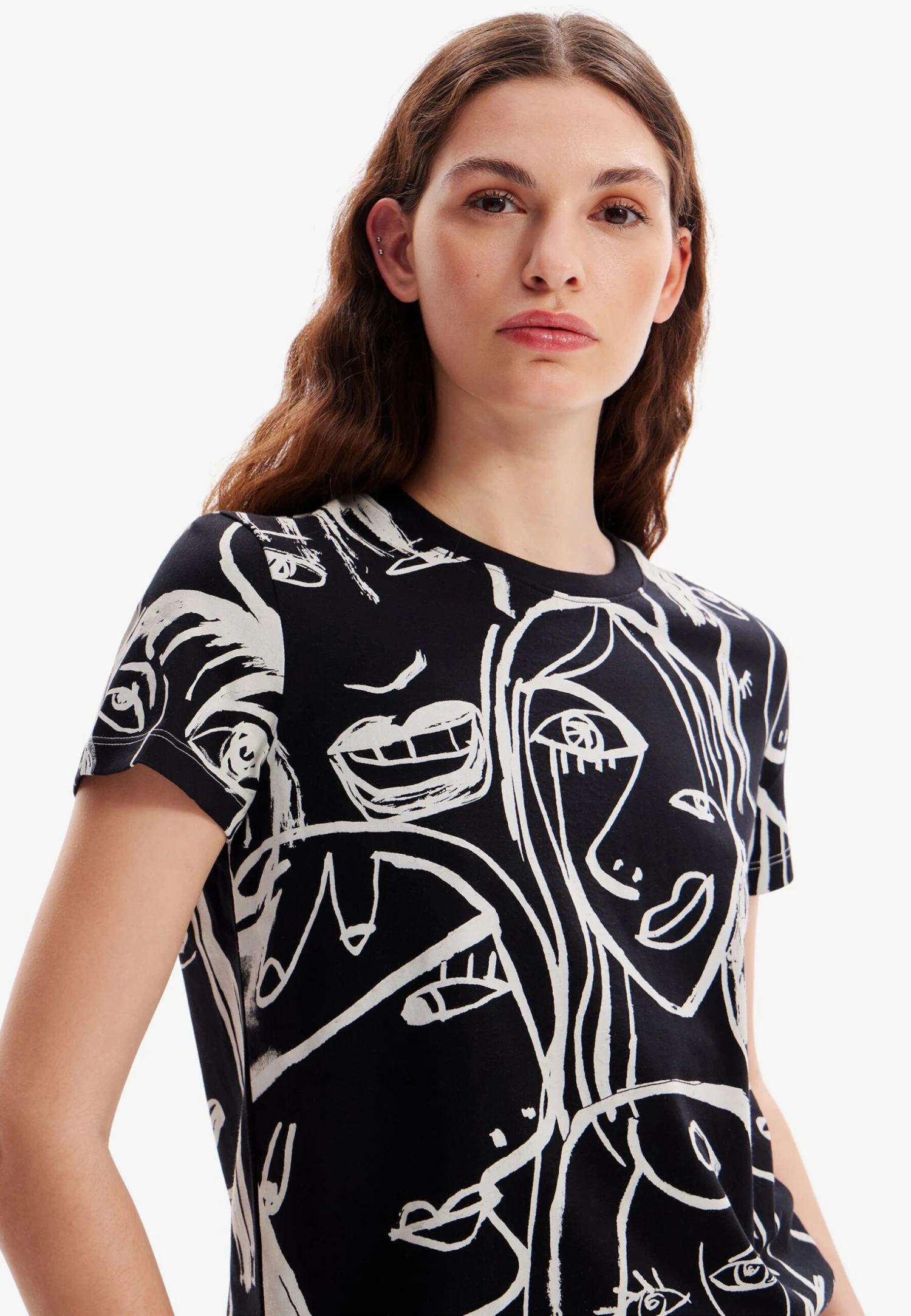 Desigual Contrasting Face - T-Shirt Print - Black 5 Desigual Contrasting Face - T-Shirt Print - Black - Afbeelding 5