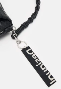 Desigual Blogy Tromso - Handtas - Black 15 Desigual Blogy Tromso - Handtas - Black -Desigual 530ef2d9352d4761841861ab390968ba