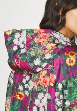 Desigual Ivy Colima - Poncho - Forest Green 11 Desigual Ivy Colima - Poncho - Forest Green -Desigual 532b6395a931444fa0d541c46a629eb3