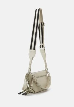 Desigual Half Logo Urus - Handtas - White -Desigual 54896ebaaf3b4209af3666fe599fce04