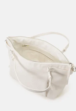 Desigual Half Logo Libia - Handtas - White 11 Desigual Half Logo Libia - Handtas - White -Desigual 5601f5c939754f209c8d8b34845ca925 scaled