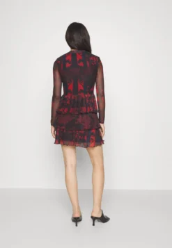 Desigual Vest Forest Lacroix - Jurk - Dark Red -Desigual 56cd6b3d1cc04400b45bbf29954cc77f scaled