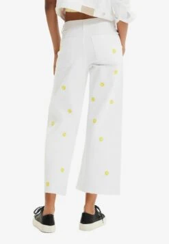 Desigual Daisy Cropped Culotte - Flared Jeans - White -Desigual 594c3c30a16247c4af1ad32d5258ca7a