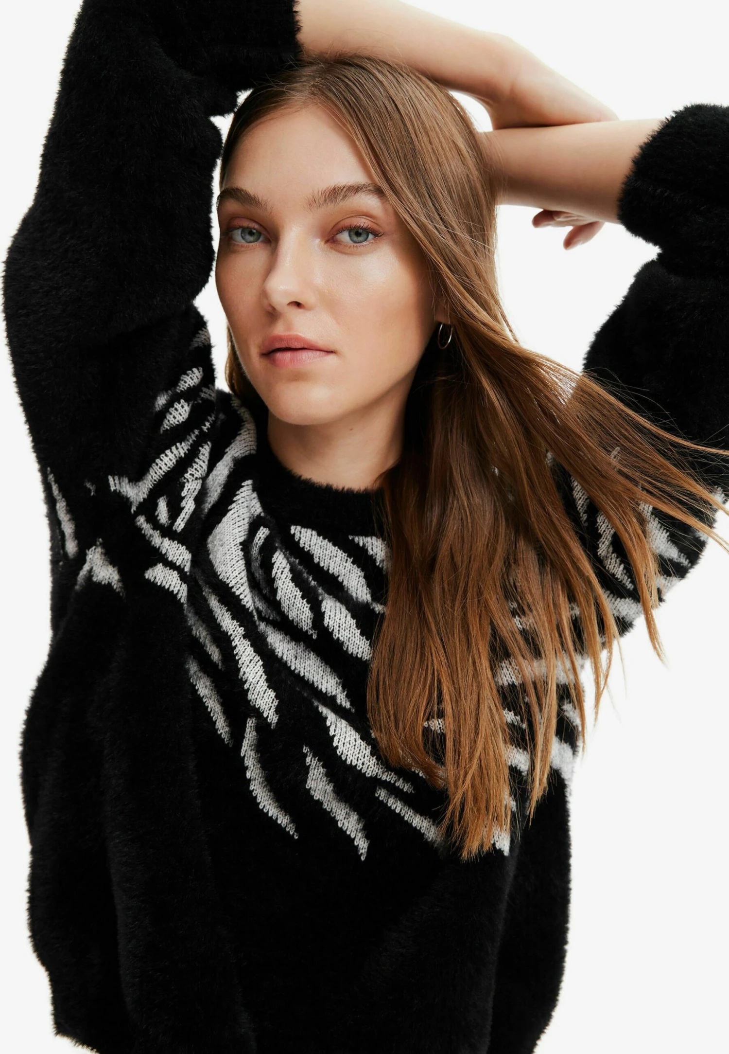 Desigual Zebra Fur-Effect - Trui - Black 4 Desigual Zebra Fur-Effect - Trui - Black - Afbeelding 4