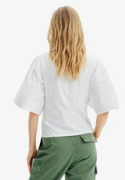 Desigual Poplin Voluminous Sleeve - T-Shirt Print - White 6 Desigual Poplin Voluminous Sleeve - T-Shirt Print - White -Desigual 5c853a7a9051485aab67c0f063e018f5