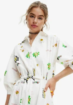 Desigual Shorsleeve Rhinestone - Blousejurk - White -Desigual 5d280ba0832442b4b0240912ba91cc97 scaled