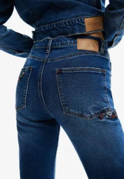 Desigual Floral Wide-Leg- Flared Jeans - Blue -Desigual 5d323a3712bb48639cda6b70c8a4ac34 scaled