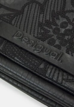 Desigual Alpha Dortmund Flap - Schoudertas - Black -Desigual 60f83d02614d433cb4b9c0badae94154