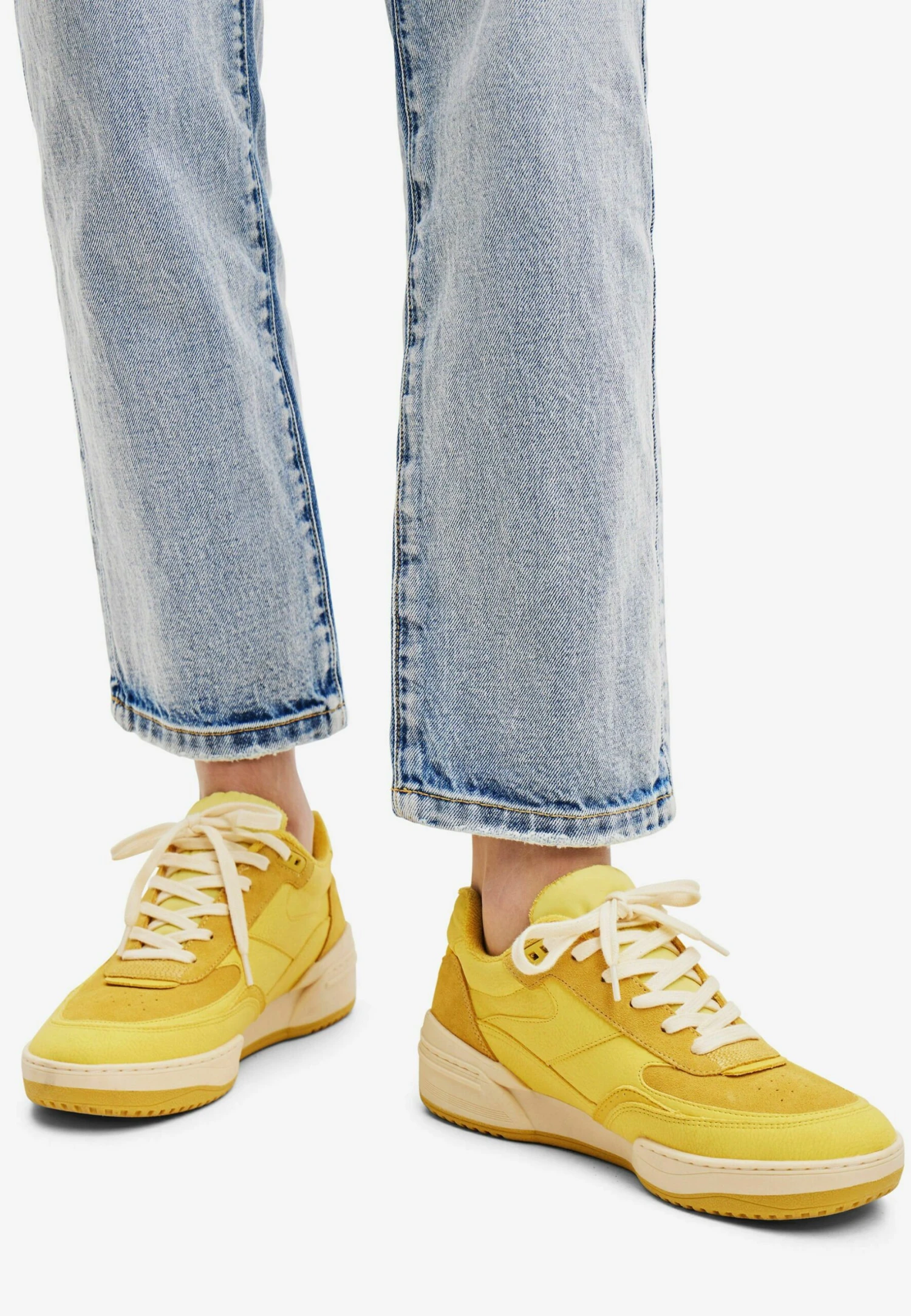 Desigual Retro Chunky Patchwork- Sneakers Laag - Yellow 1 Desigual Retro Chunky Patchwork- Sneakers Laag - Yellow