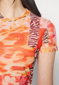 Desigual Patches - T-Shirt Print - Orange -Desigual 6397c3d348904b59b0aeb820f9f33d8f