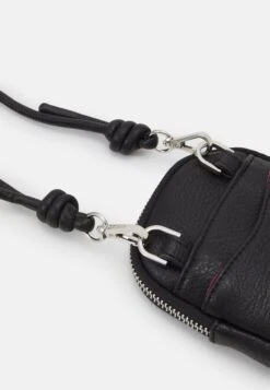 Desigual Mone Noa - Portemonnee - Black -Desigual 653652a2a42a4f2f8e1304443551a36c