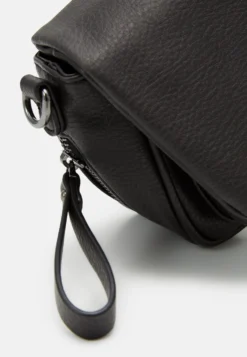 Desigual Bag Mickey Arty Tromso - Schoudertas - Black -Desigual 68160c460f9e4e54aa84bd1ab8641ff8 scaled