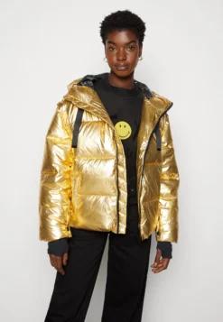 Desigual Padded Jiman - Winterjas - Yellow 10 Desigual Padded Jiman - Winterjas - Yellow -Desigual 69cc7ce193a74450aabbd95be0521101 scaled