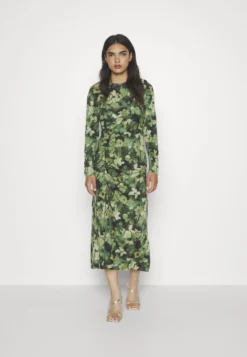 Desigual Vest Camoflower - Cocktailjurk - Kaki 10 Desigual Vest Camoflower - Cocktailjurk - Kaki -Desigual 6a219049276247abae40fdf822792d3a scaled