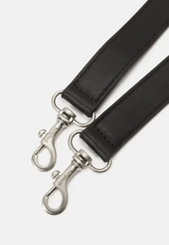 Desigual Venecia- Handtas - Crudo -Desigual 6a417bd4f49f474d9b65425b5bde7882 scaled