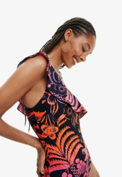 Desigual Asymmetric Ruffle Swimsuit - Badpak - Pink 8 Desigual Asymmetric Ruffle Swimsuit - Badpak - Pink -Desigual 6ab6a77452194659acce74f75149453e