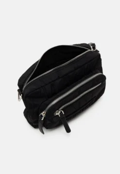 Desigual Bolis Cambridge - Schoudertas - Black 8 Desigual Bolis Cambridge - Schoudertas - Black -Desigual 6ca6dba5638b44a7ae02c1d9742752bd scaled