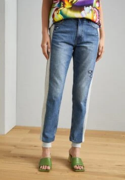 Desigual Lamar - Relaxed Fit Jeans - Denim Medium Wash