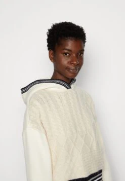 Desigual Zia - Sweater - White -Desigual 740dea1dfa8c4a90859c53434c04ec0c