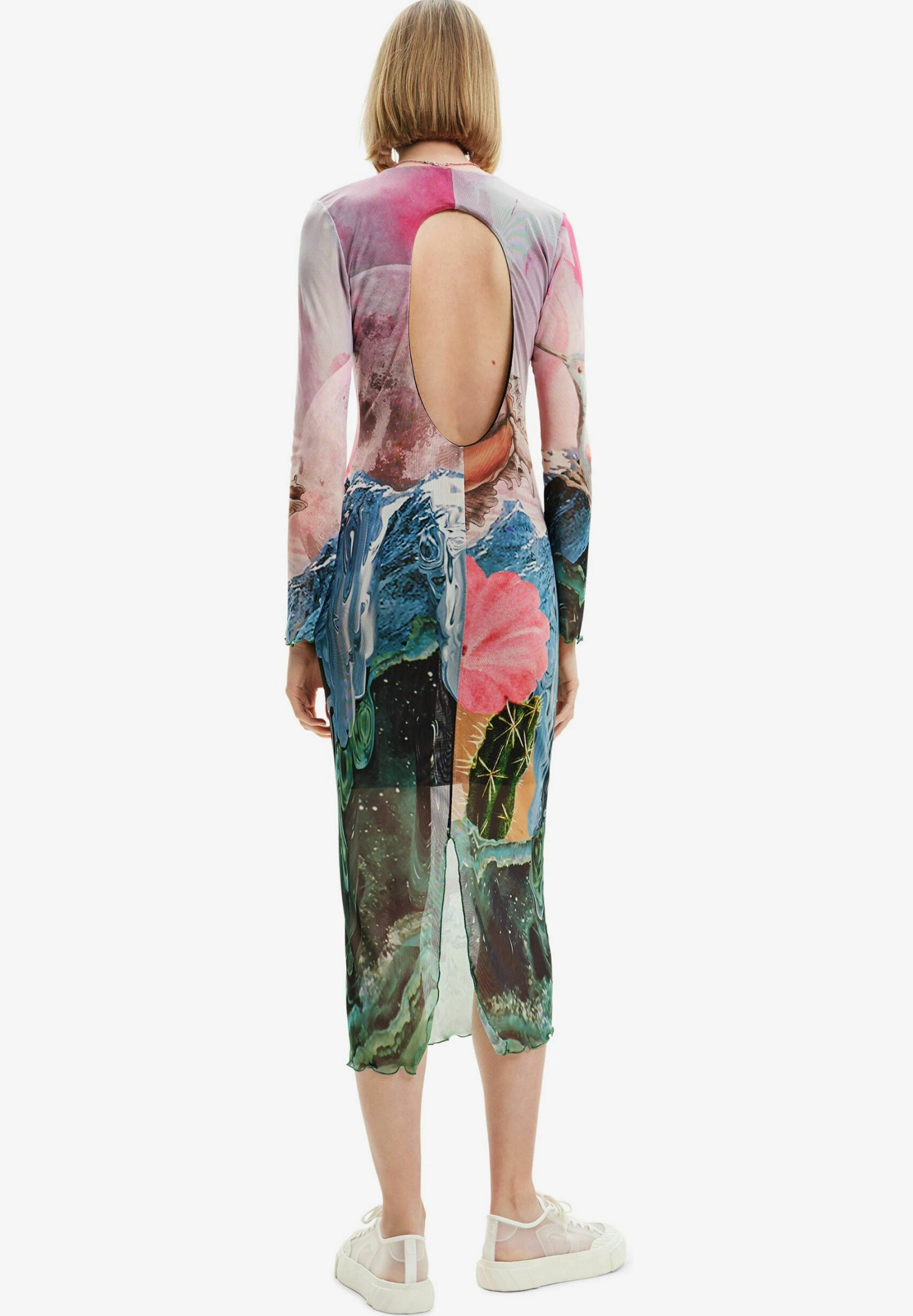 Desigual Oversize Bugs Bunnyweat - Jurk - Red 3 Desigual Oversize Bugs Bunnyweat - Jurk - Red - Afbeelding 3