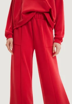Desigual Soft Touch Wide Leg - Trainingsbroek - Red -Desigual 827313a5de514529b2b99f507ed826ac scaled