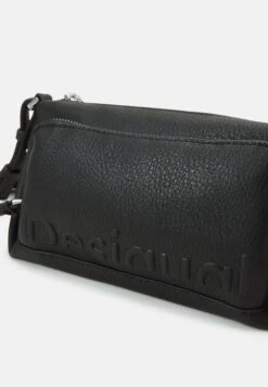 Desigual Half Logo Urus - Handtas - Black 13 Desigual Half Logo Urus - Handtas - Black -Desigual 84838fd913d74ffd962d0e2ec3ffb9b4