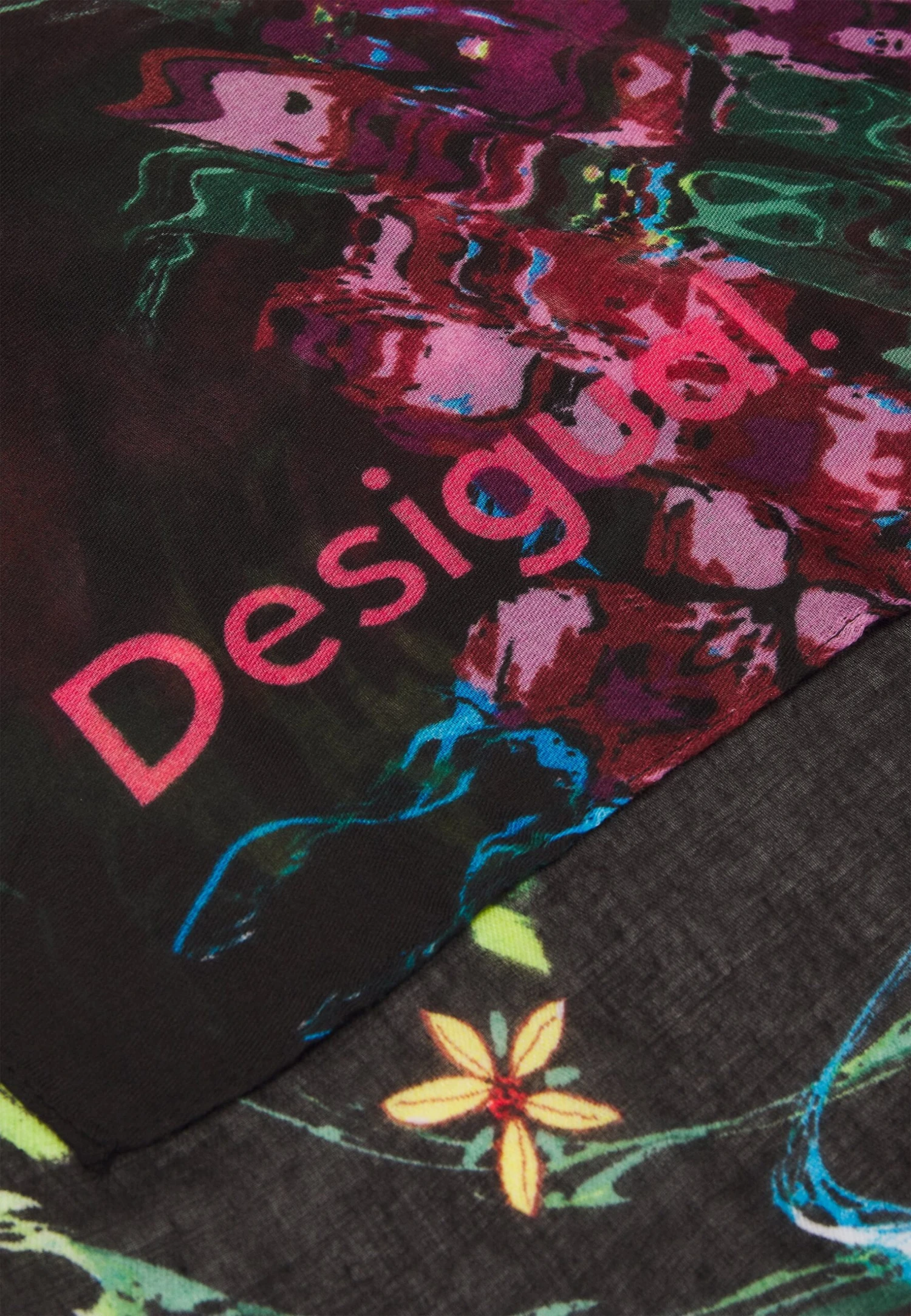 Desigual Flores Liquid - Sjaal - Black 3 Desigual Flores Liquid - Sjaal - Black - Afbeelding 3