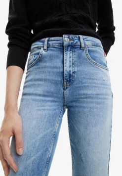 Desigual Push-Upkinny - Slim Fit Jeans - Blue 8 Desigual Push-Upkinny - Slim Fit Jeans - Blue -Desigual 85380f2df4e144c4bff48f9c531fa1e2 scaled